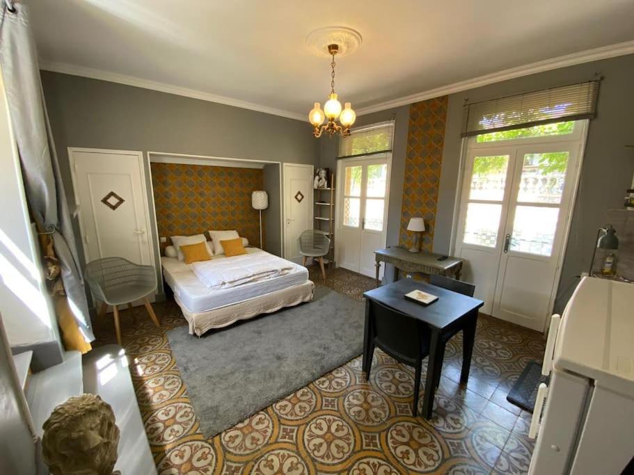 Cote Cite Appartements - Parking Prive - 100M Cite Medievale การ์กาซอน ภายนอก รูปภาพ