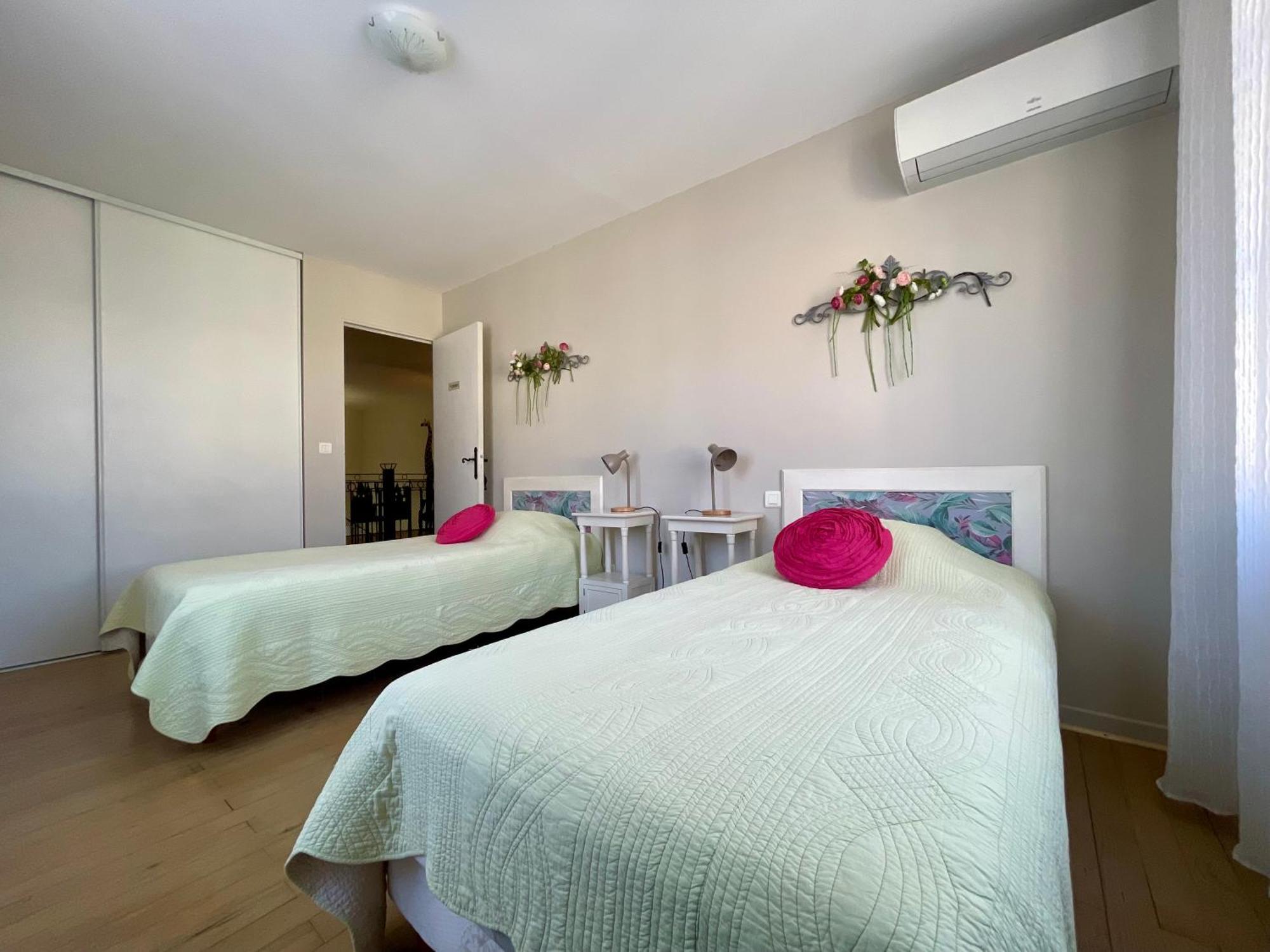 Cote Cite Appartements - Parking Prive - 100M Cite Medievale การ์กาซอน ภายนอก รูปภาพ
