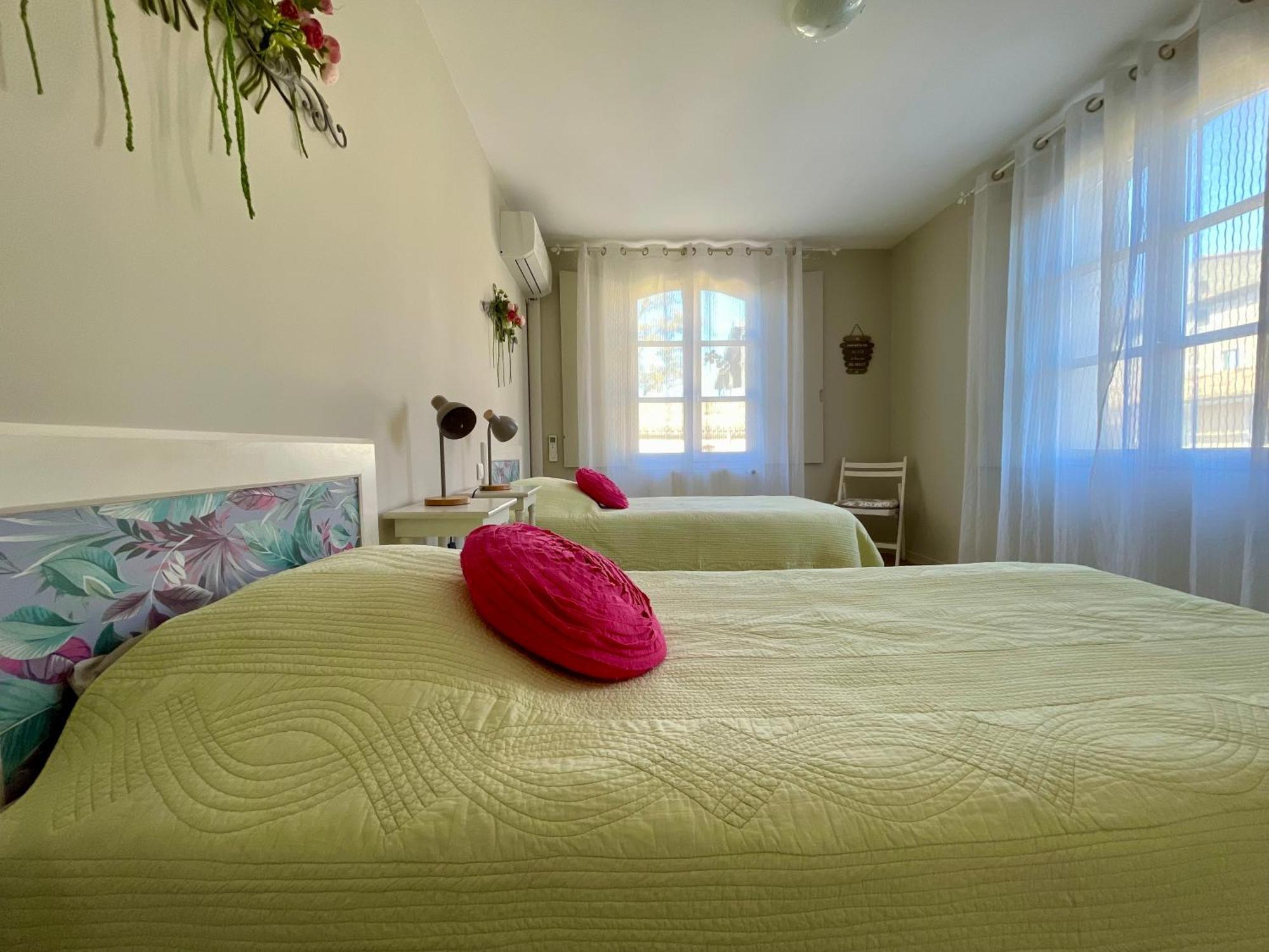 Cote Cite Appartements - Parking Prive - 100M Cite Medievale การ์กาซอน ห้อง รูปภาพ
